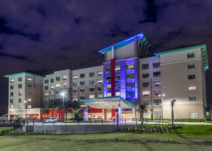Holiday Inn Express & Suites - Orlando At Seaworld By Ihg
